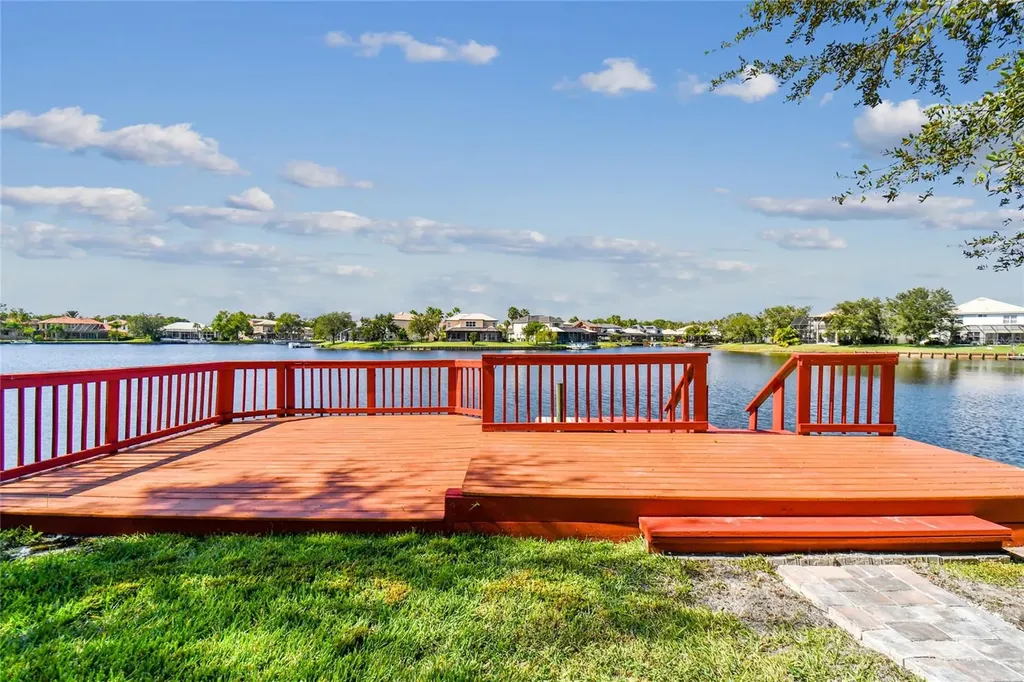 18026 Java Isle Drive Tampa FL 33647
