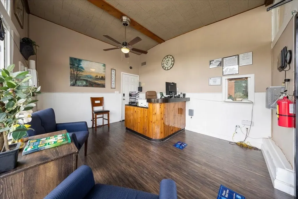 2210 S Pine Avenue Ocala FL 34471