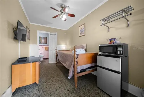 215 S Pine Avenue Ocala FL 34471