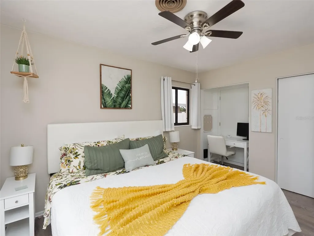 3137 Bay Street Sarasota FL 34237