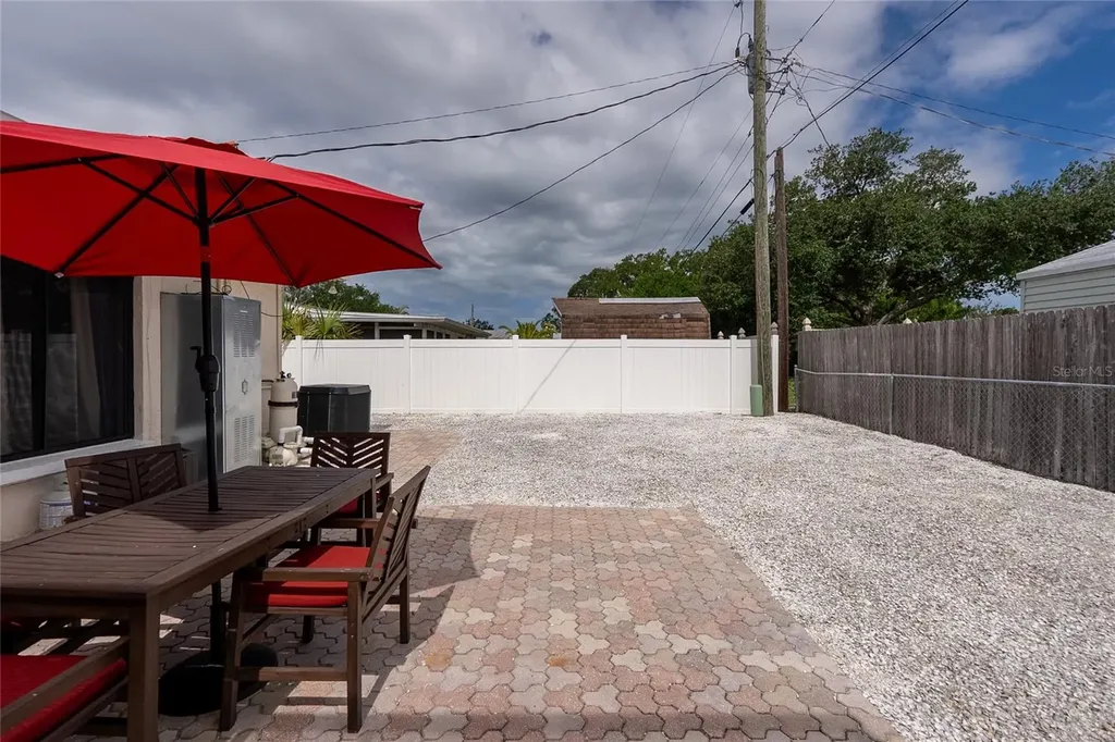 3137 Bay Street Sarasota FL 34237