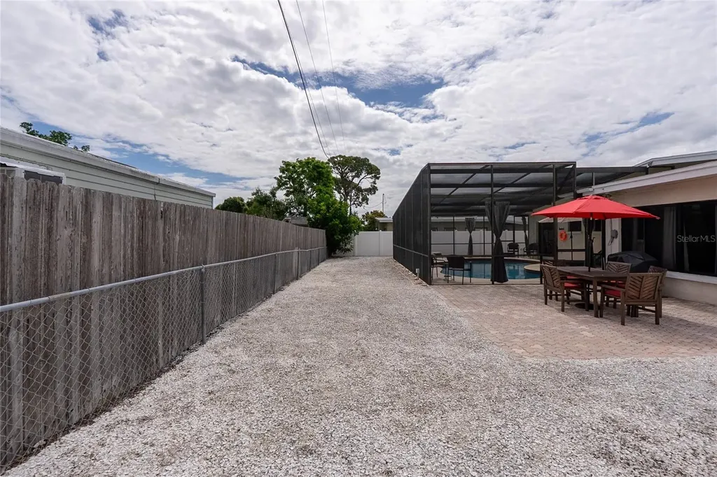 3137 Bay Street Sarasota FL 34237