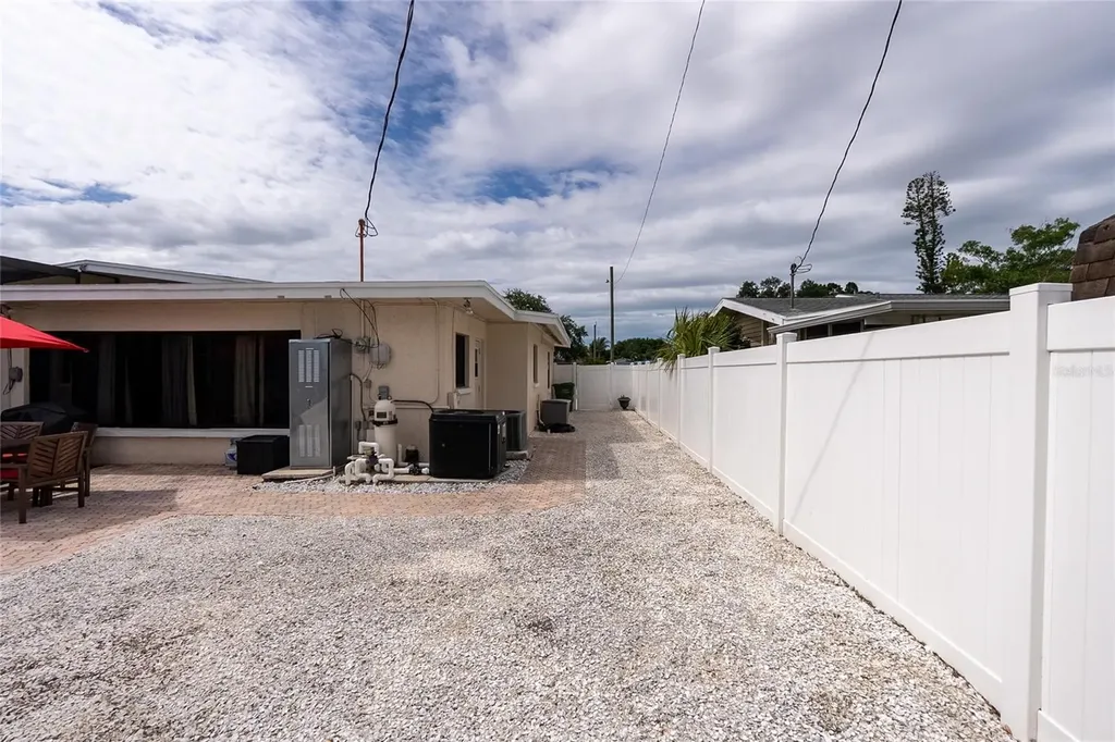 3137 Bay Street Sarasota FL 34237