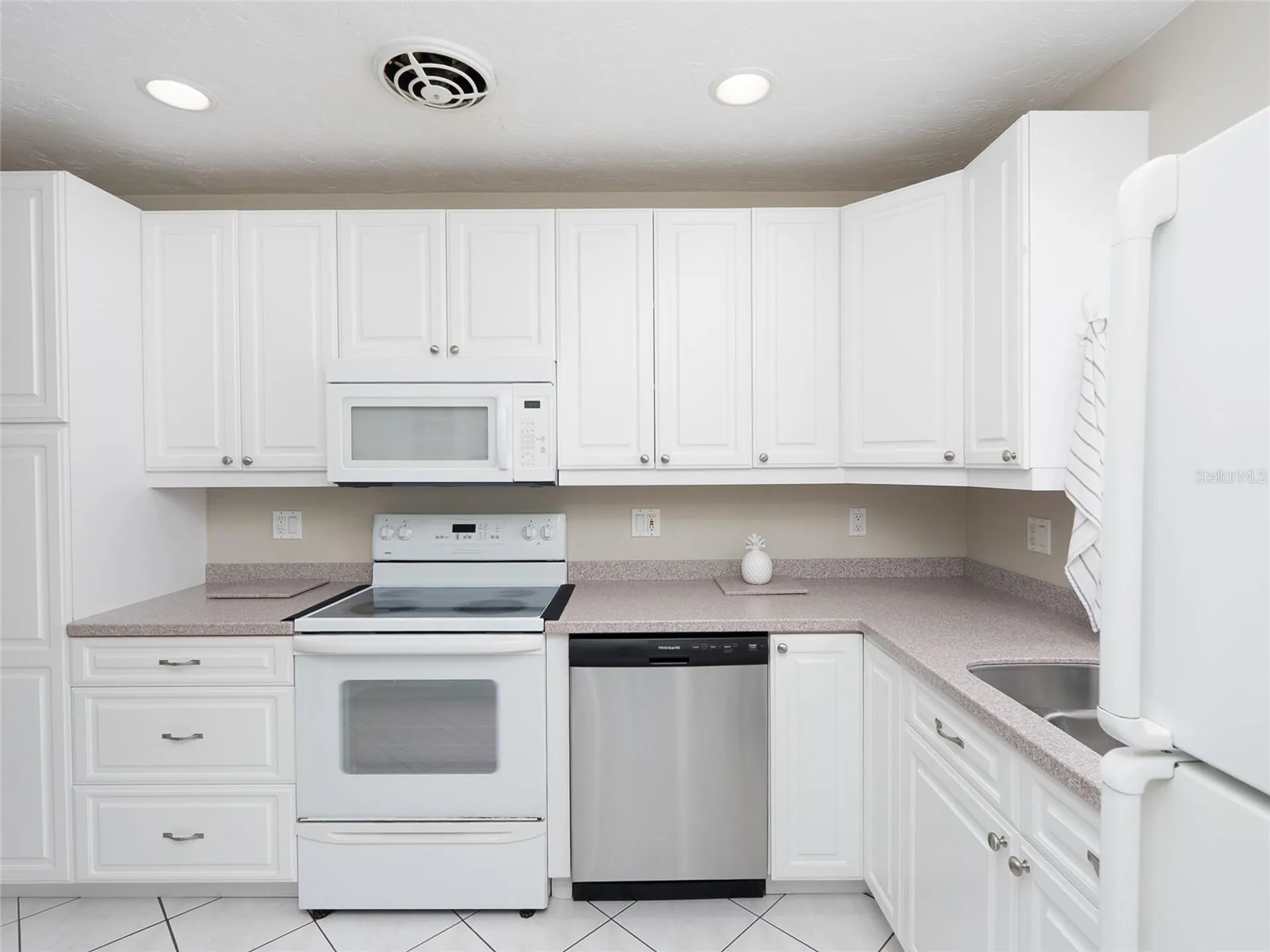 3137 Bay Street Sarasota FL 34237