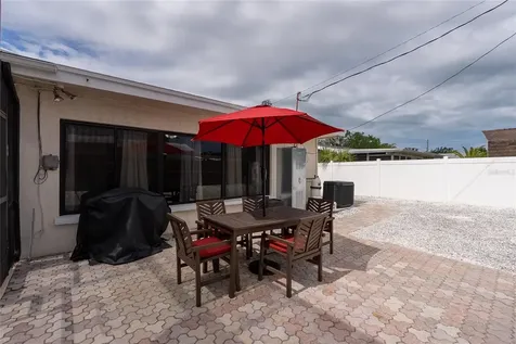 3137 Bay Street Sarasota FL 34237