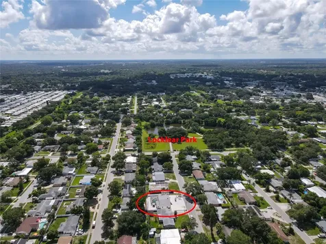 3137 Bay Street Sarasota FL 34237