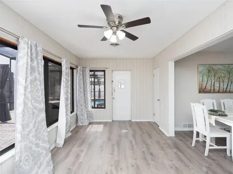 3137 Bay Street Sarasota FL 34237