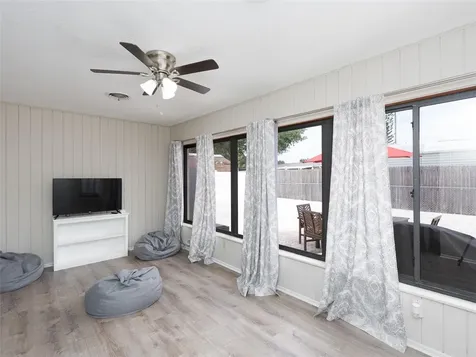 3137 Bay Street Sarasota FL 34237