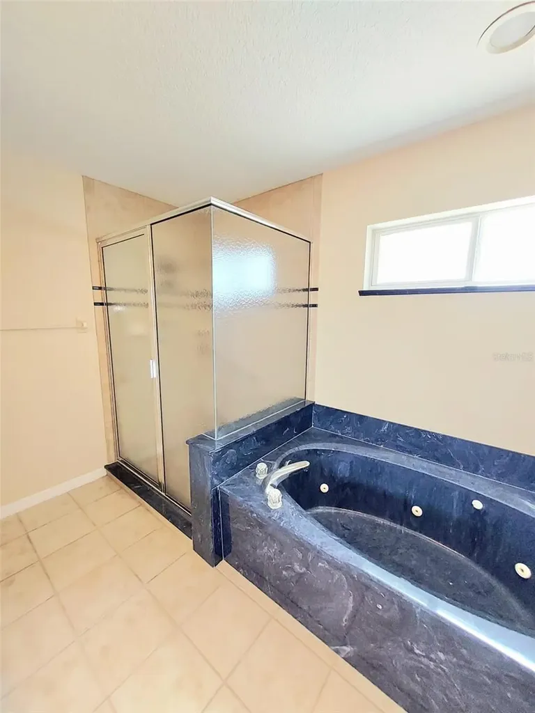 1102 NE 21st Terrace Ocala FL 34470
