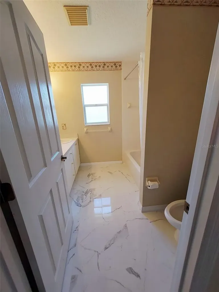 1102 NE 21st Terrace Ocala FL 34470