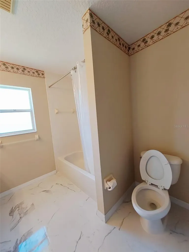 1102 NE 21st Terrace Ocala FL 34470
