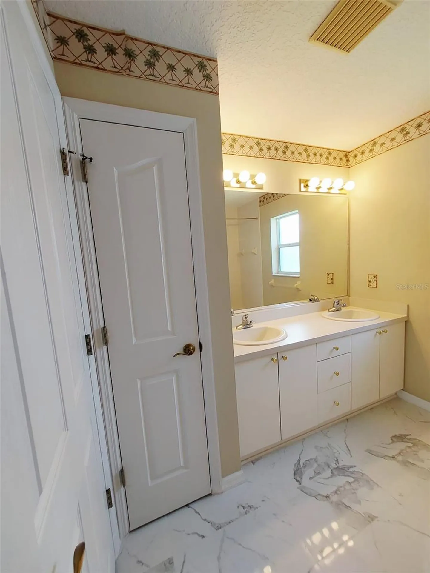 1102 NE 21st Terrace Ocala FL 34470