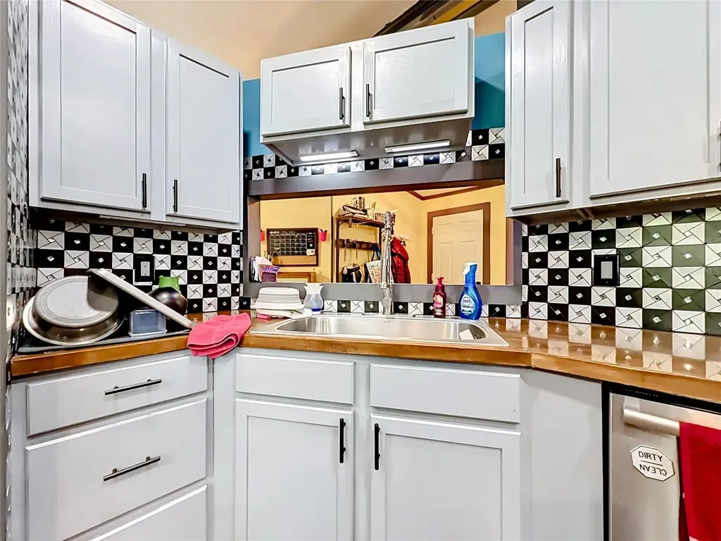 4300 NE 132nd Court Silver Springs FL 34488