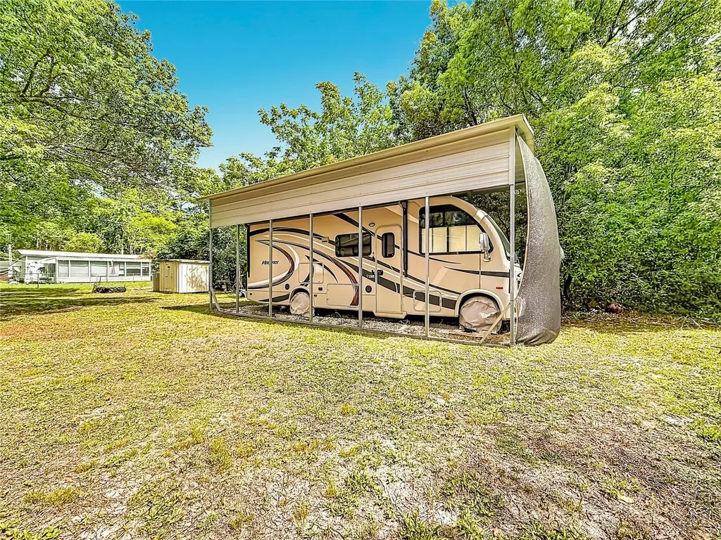 4300 NE 132nd Court Silver Springs FL 34488