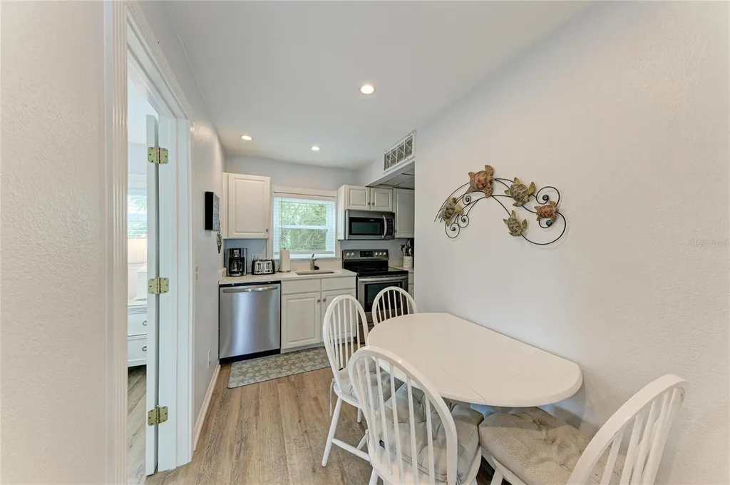 101 25th Street N Bradenton Beach FL 34217