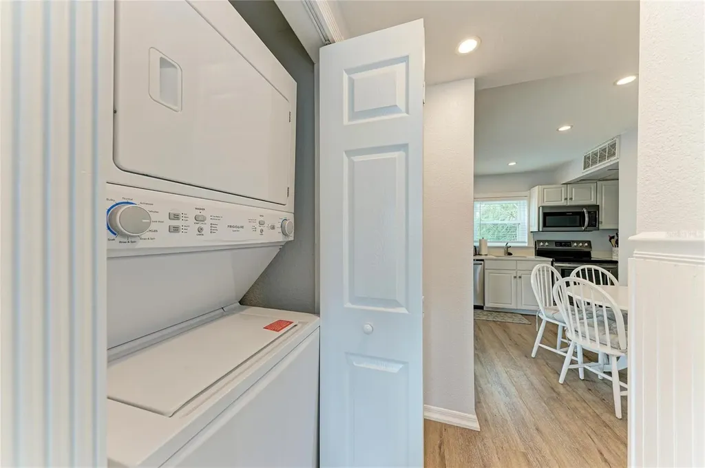 101 25th Street N Bradenton Beach FL 34217