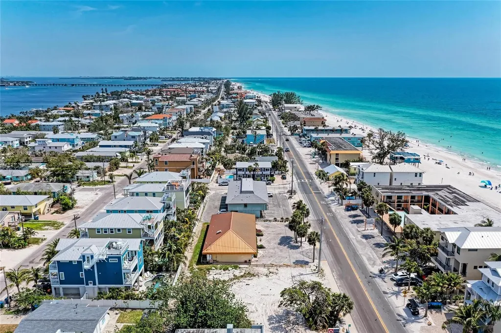 101 25th Street N Bradenton Beach FL 34217