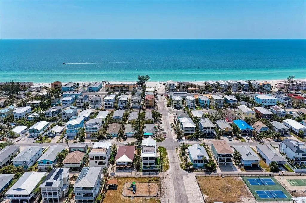 101 25th Street N Bradenton Beach FL 34217