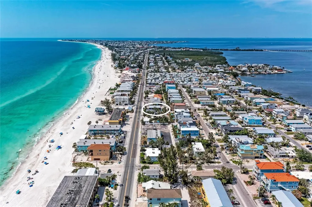 101 25th Street N Bradenton Beach FL 34217