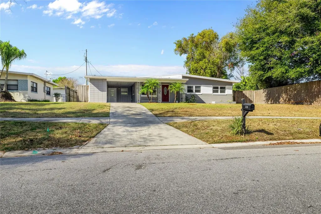 5320 Brereton Avenue Orlando FL 32839