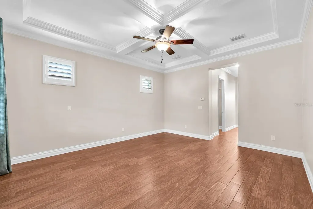 5208 Alafia Falls Drive Lithia FL 33547