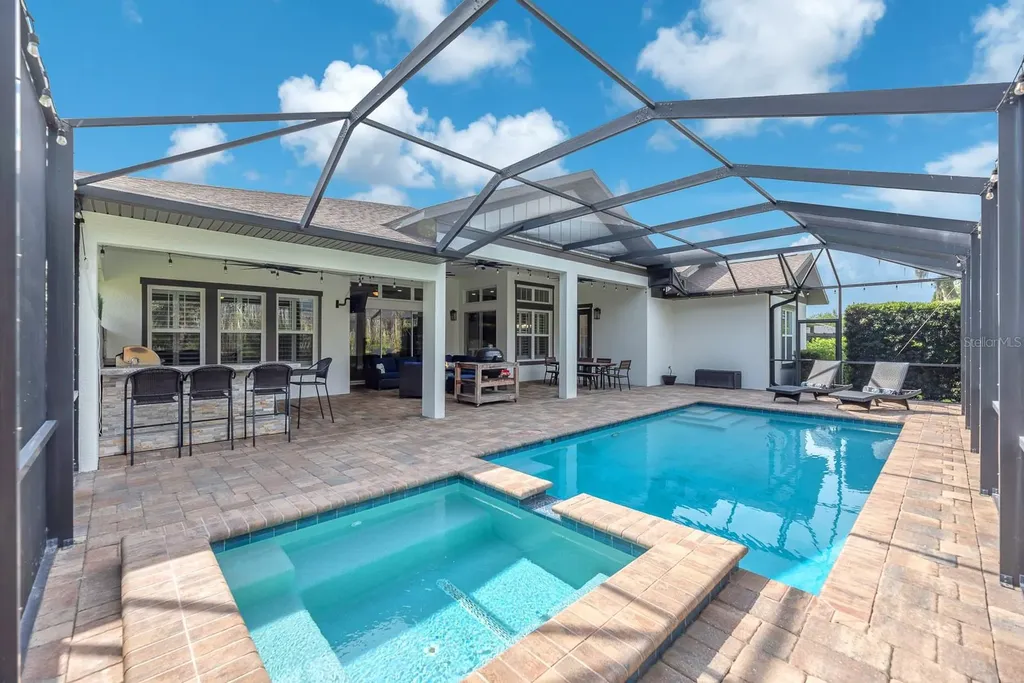 5208 Alafia Falls Drive Lithia FL 33547