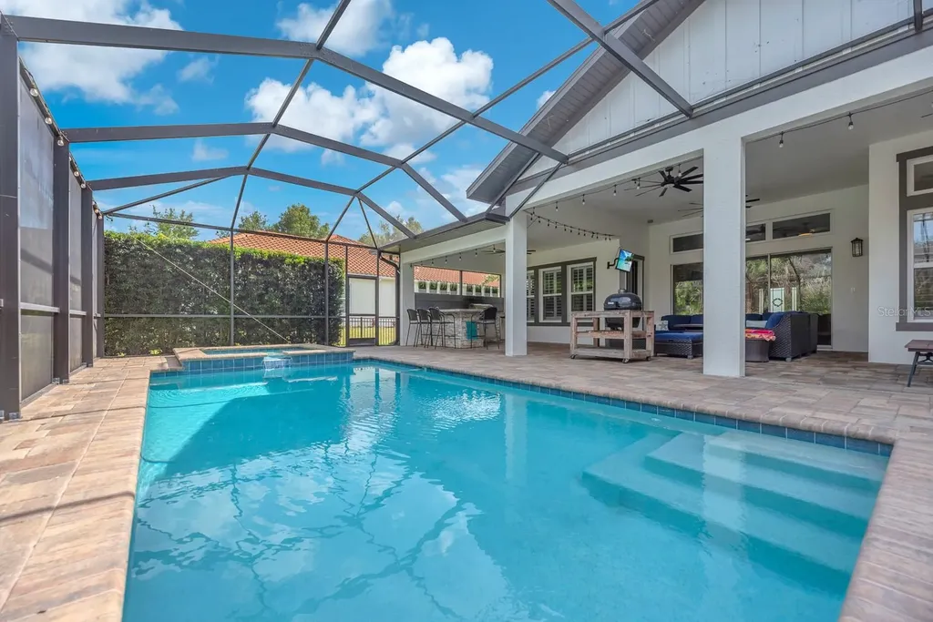5208 Alafia Falls Drive Lithia FL 33547