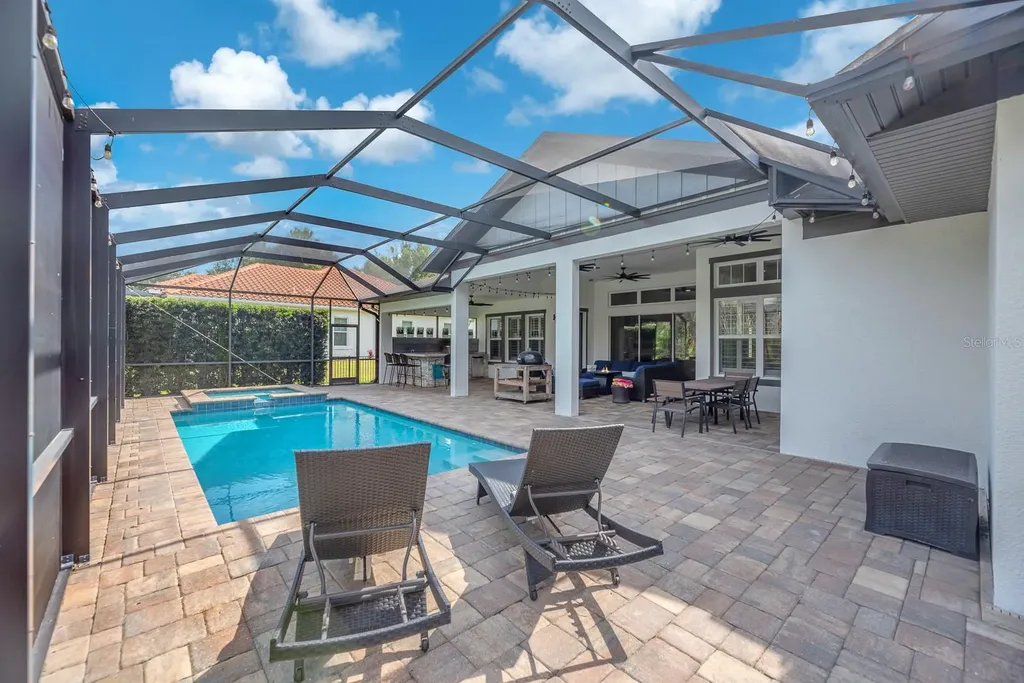 5208 Alafia Falls Drive Lithia FL 33547