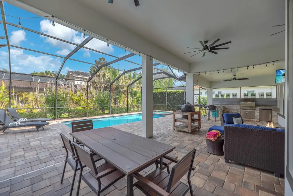 5208 Alafia Falls Drive Lithia FL 33547
