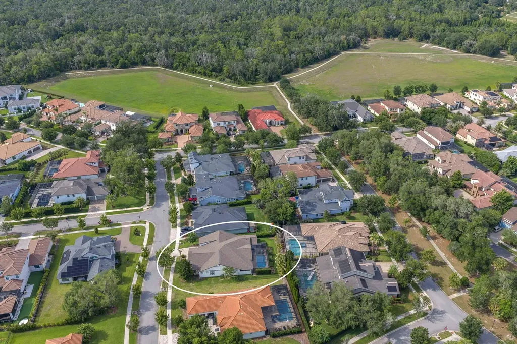5208 Alafia Falls Drive Lithia FL 33547
