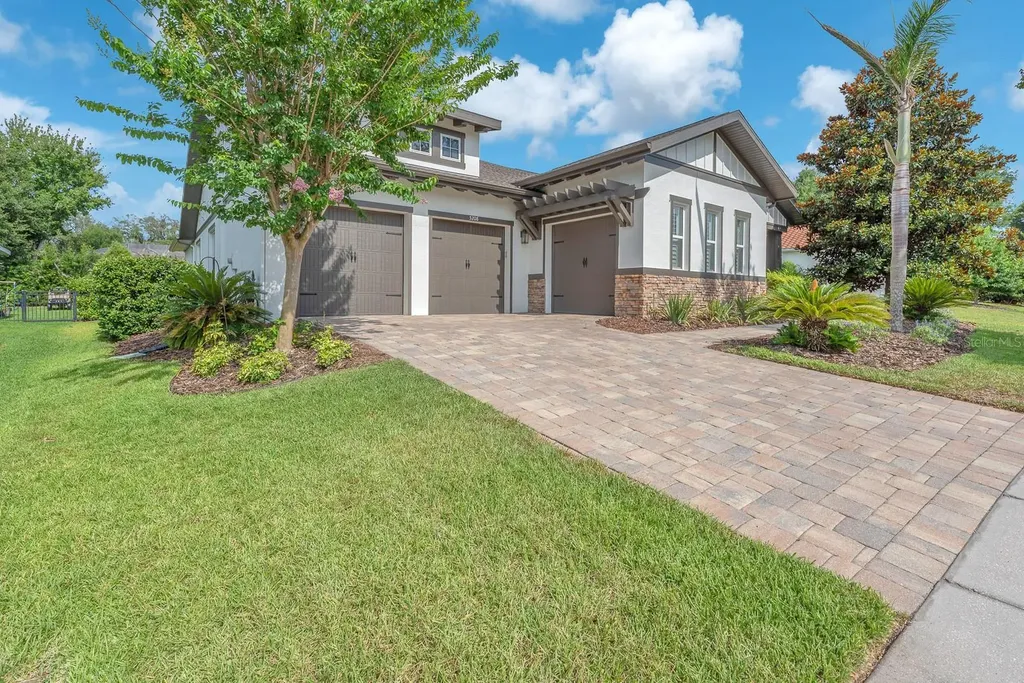 5208 Alafia Falls Drive Lithia FL 33547
