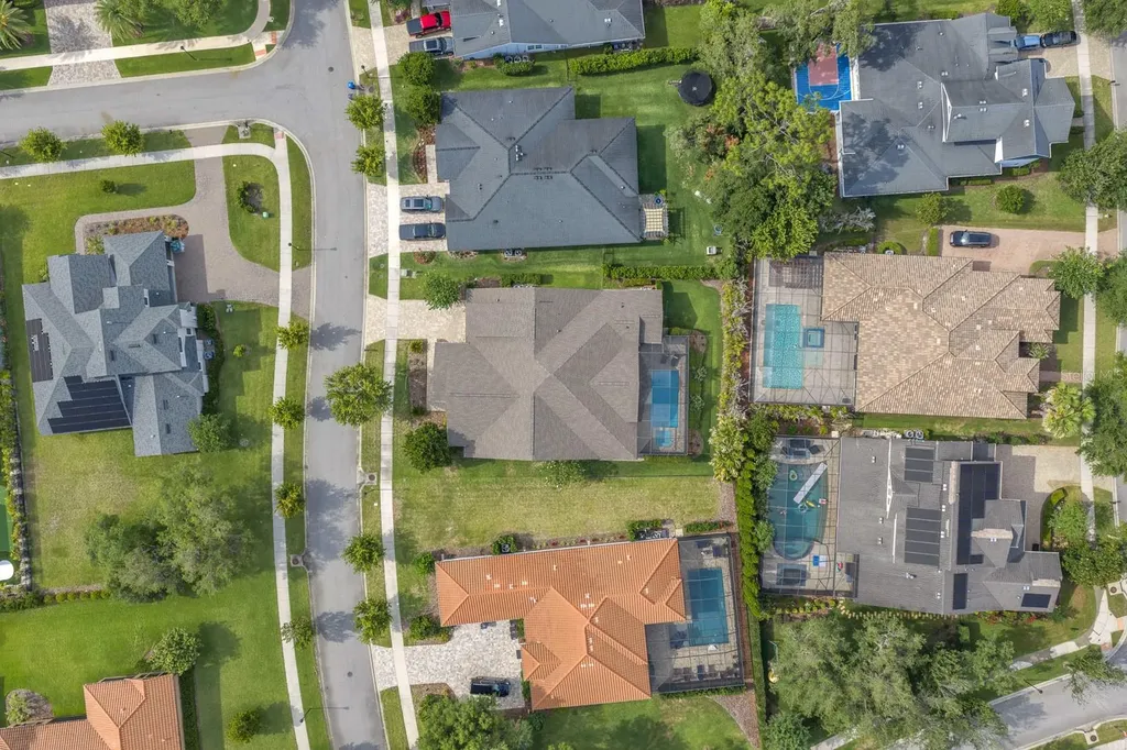 5208 Alafia Falls Drive Lithia FL 33547