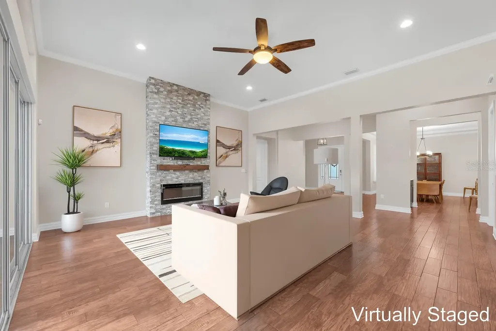 5208 Alafia Falls Drive Lithia FL 33547