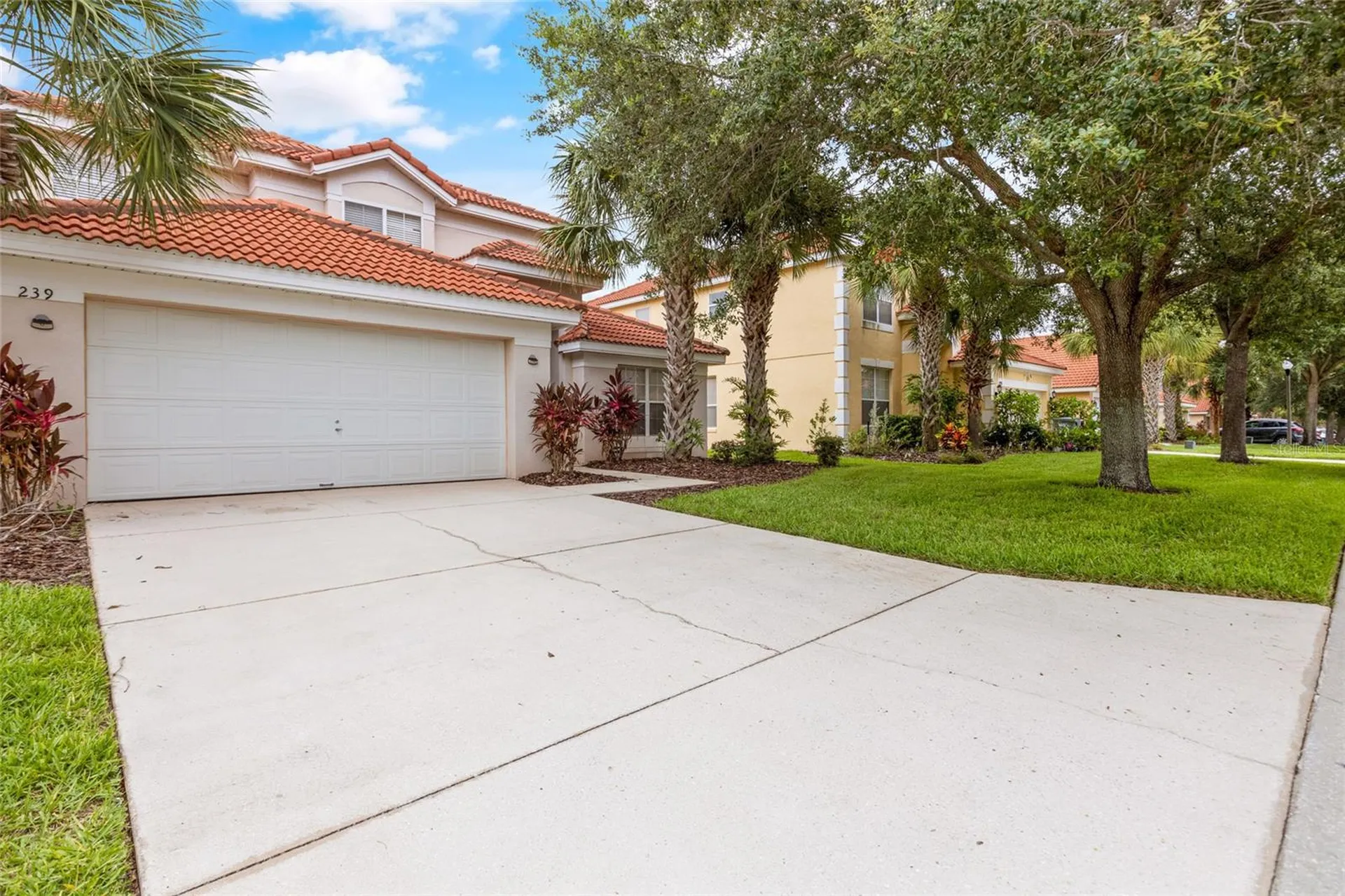 239 Carrera Avenue Davenport FL 33897