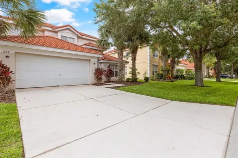 239 Carrera Avenue Davenport FL 33897