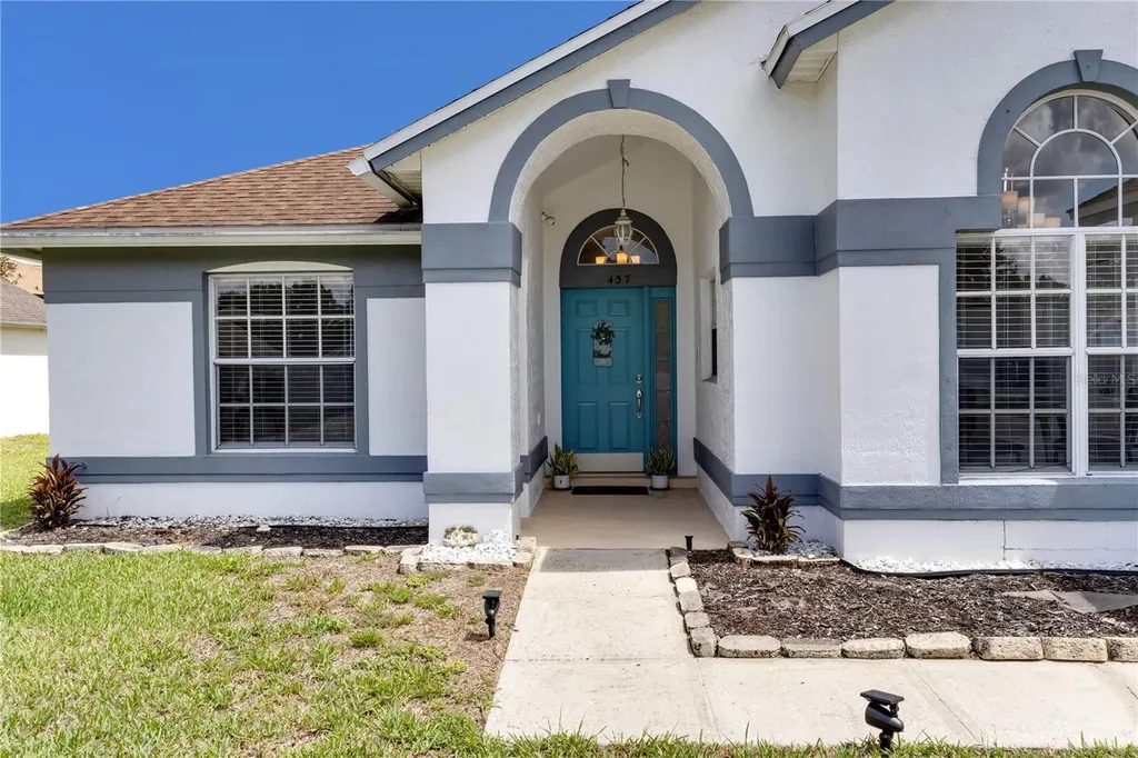 437 Via Del Sol Drive Davenport FL 33896