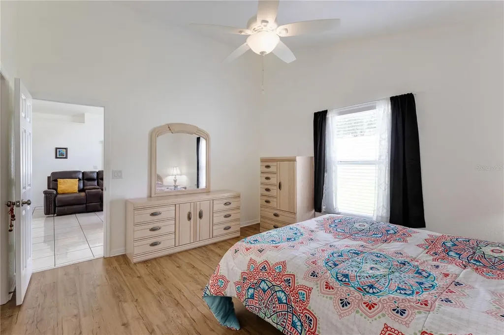 437 Via Del Sol Drive Davenport FL 33896