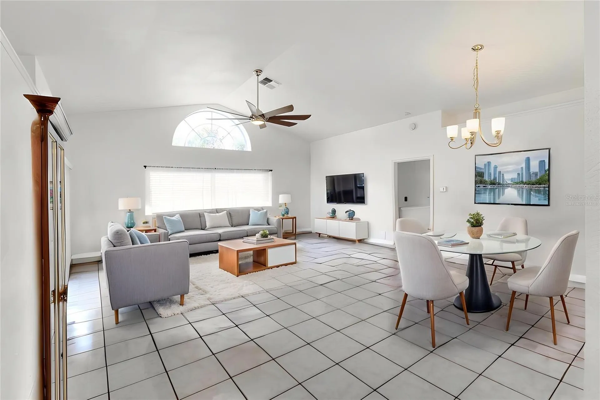 437 Via Del Sol Drive Davenport FL 33896
