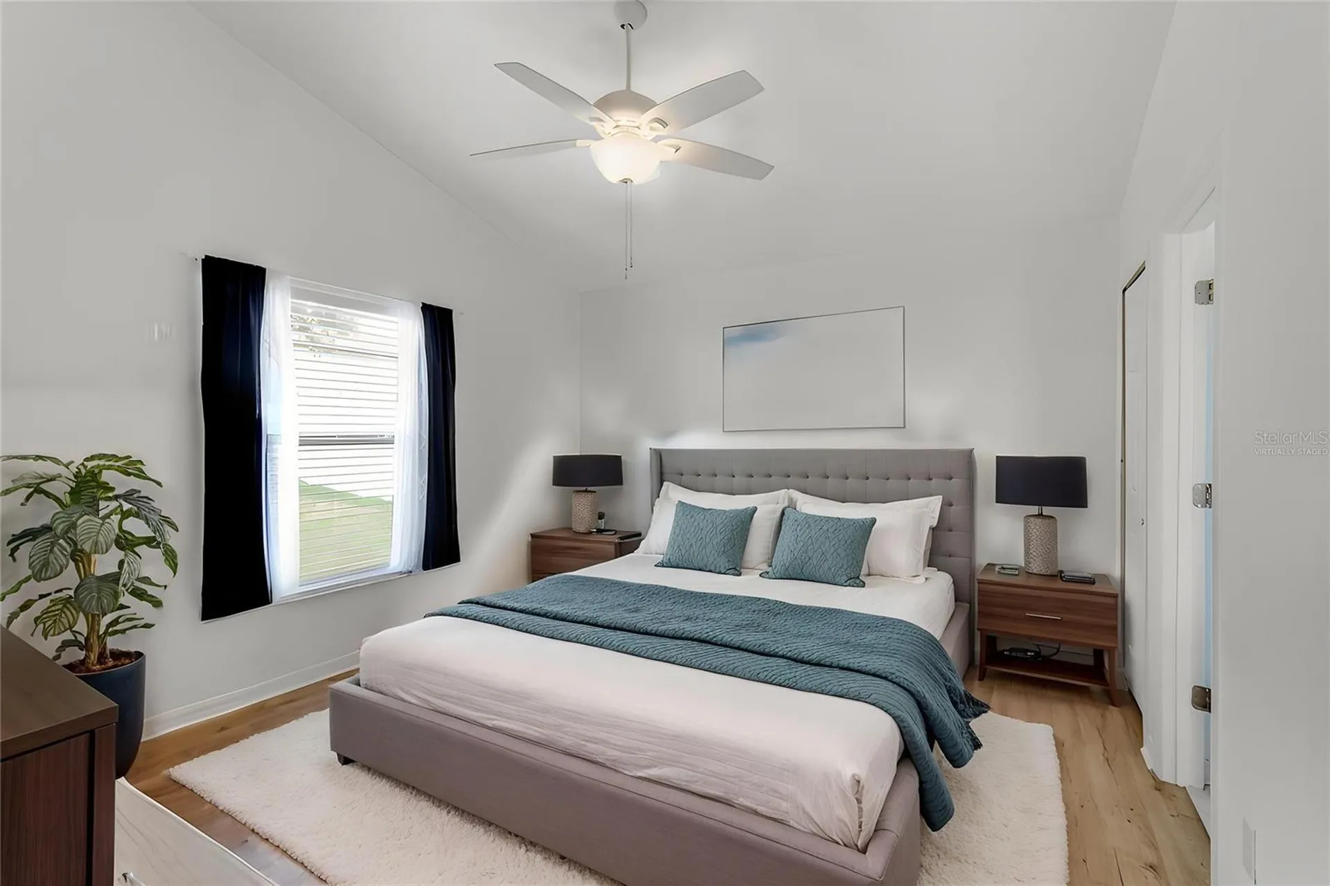 437 Via Del Sol Drive Davenport FL 33896