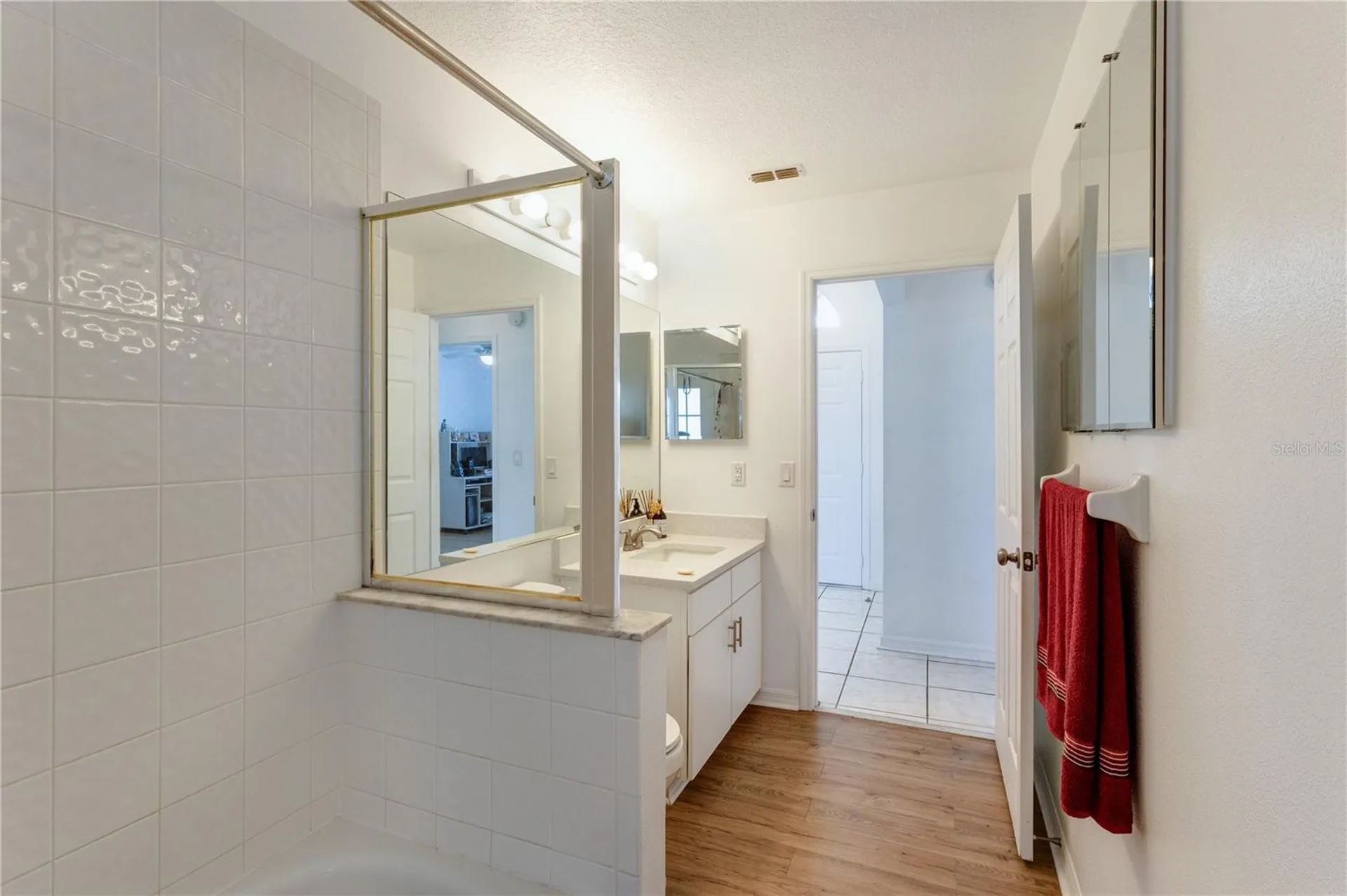 437 Via Del Sol Drive Davenport FL 33896