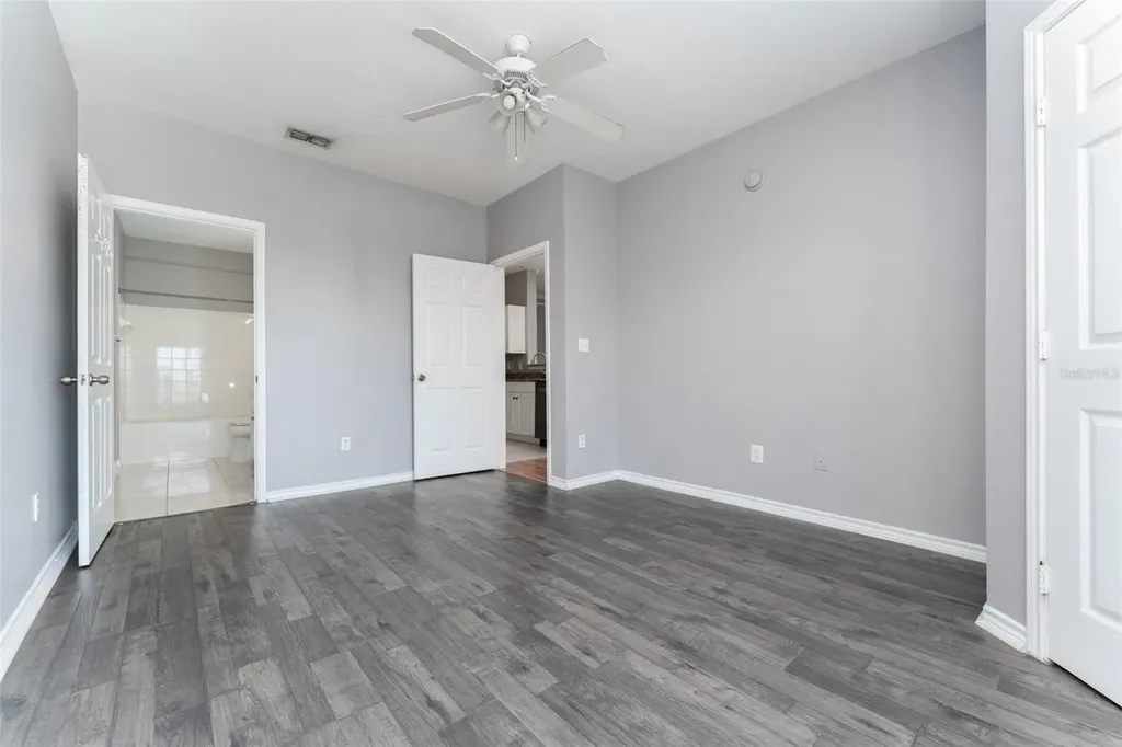 4306 Bayside Village Drive Tampa FL 33615