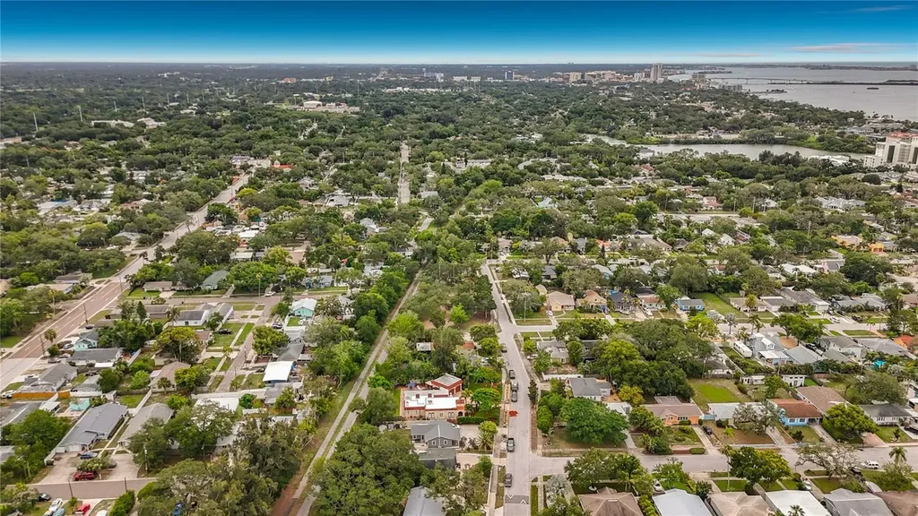 2045 Broadway Clearwater FL 33755