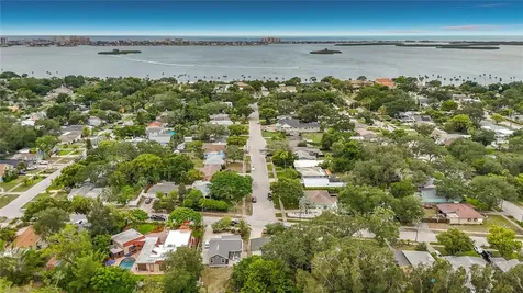2045 Broadway Clearwater FL 33755