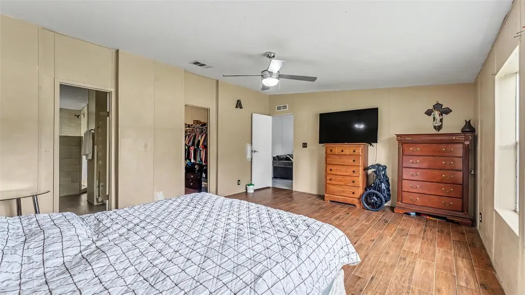 4736 Walnut Circle S Lakeland FL 33810