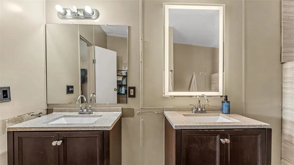 4736 Walnut Circle S Lakeland FL 33810