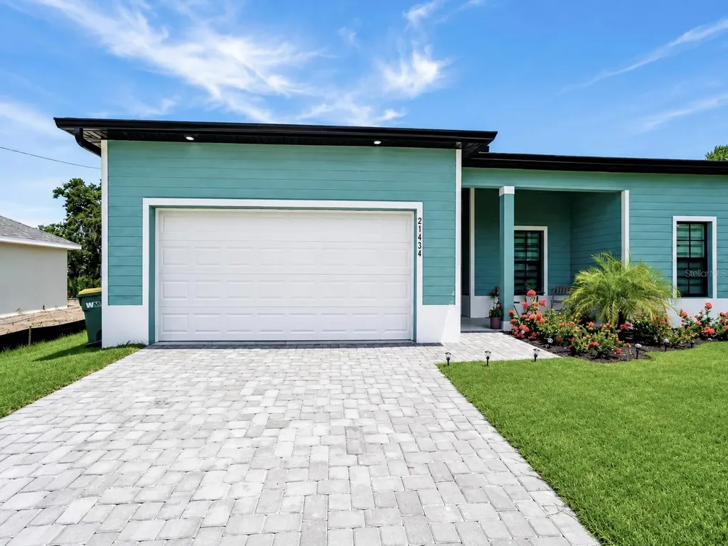 21434 Dekals Avenue Port Charlotte FL 33952