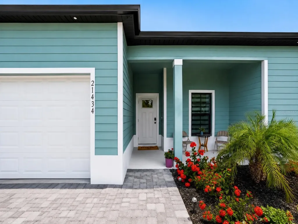 21434 Dekals Avenue Port Charlotte FL 33952