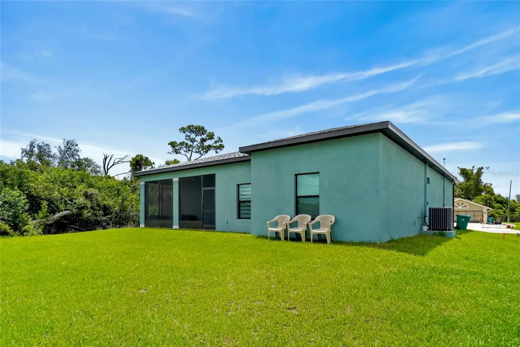 21434 Dekals Avenue Port Charlotte FL 33952