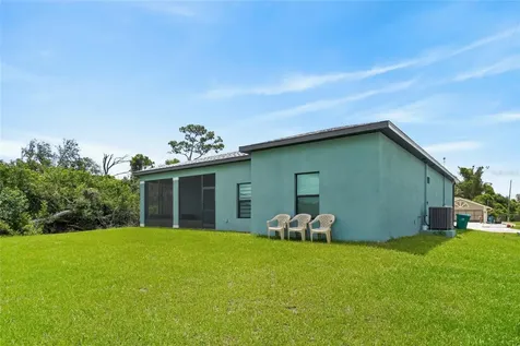 21434 Dekals Avenue Port Charlotte FL 33952
