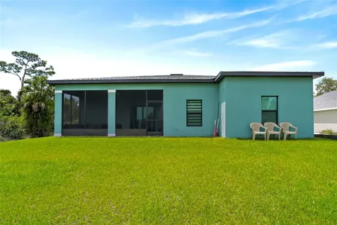 21434 Dekals Avenue Port Charlotte FL 33952
